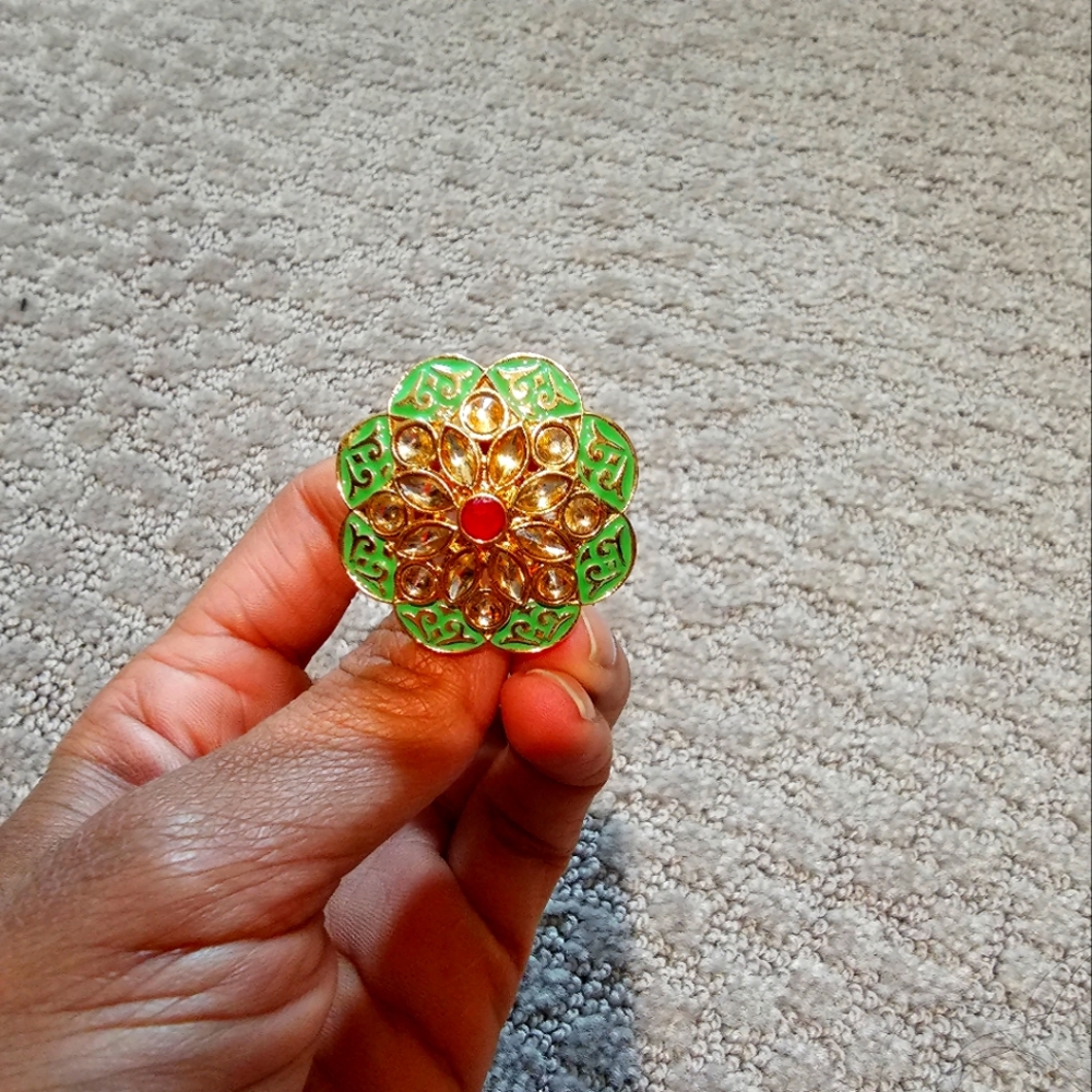 Adjustable large ring - Picture 3 of 3